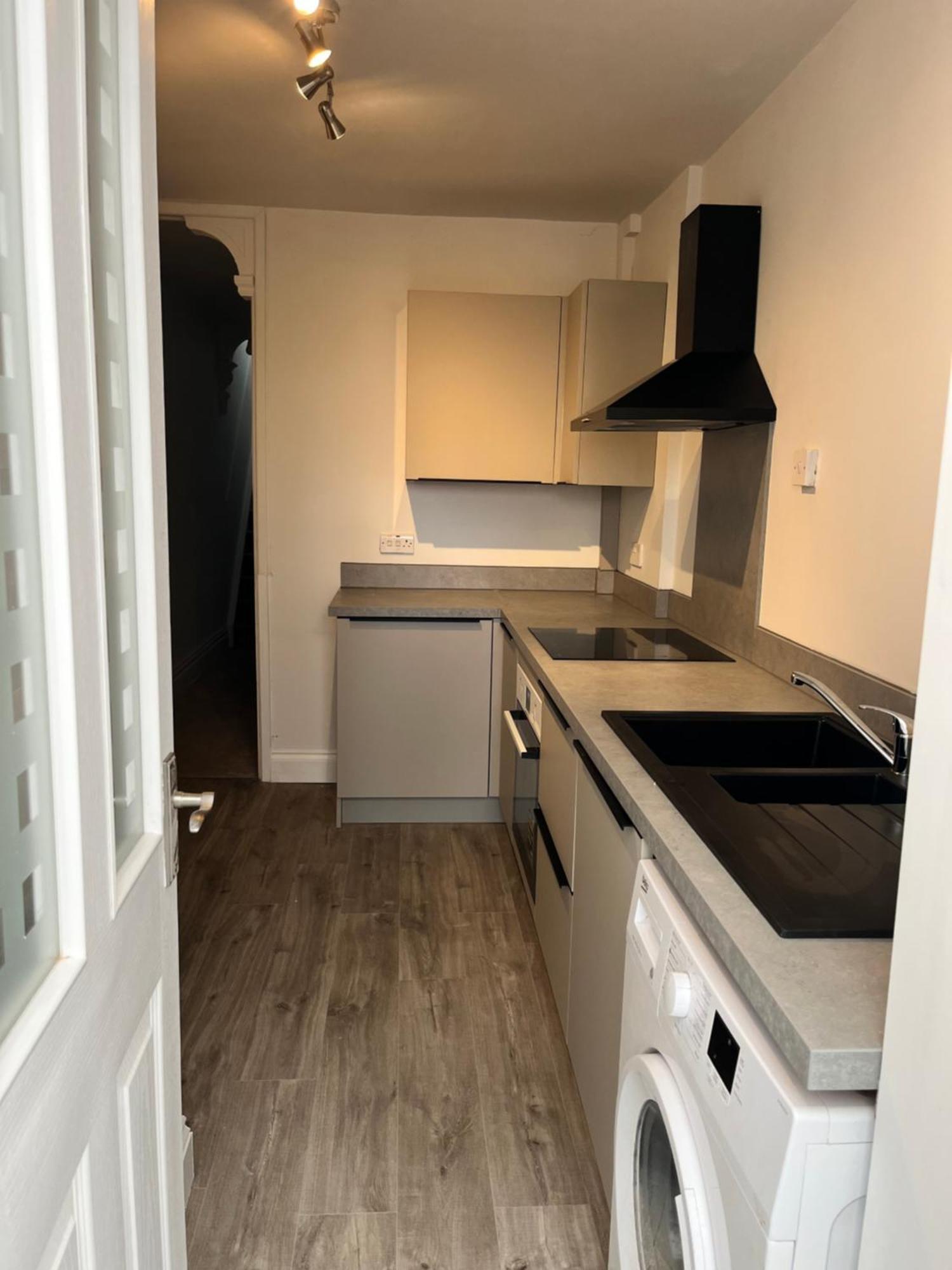 Southsea Homestays - Three Bedroom Home, Sleeps 8 - With Garden & Hot Tub Portsmouth Exterior foto